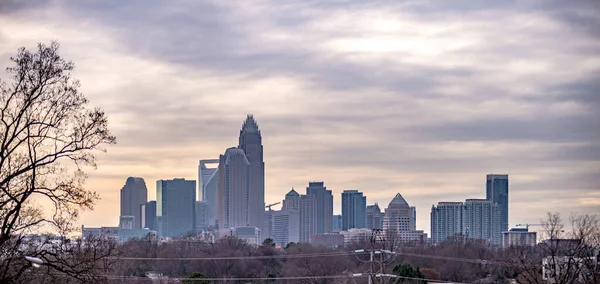 Charlotte Şehri Üzerinde Günbatımı Bulutlu — Stok fotoğraf
