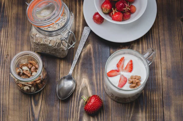 Healthy Breakfast Yogurt Fresh Strawberry Homemade Granola Walnut Open Glass — Stock Photo, Image