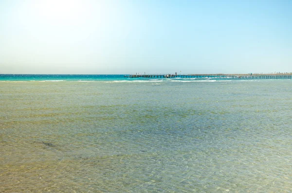 Hermosa Vista Mar Con Cielos Azules Hermosa Vista Mar Con — Foto de Stock