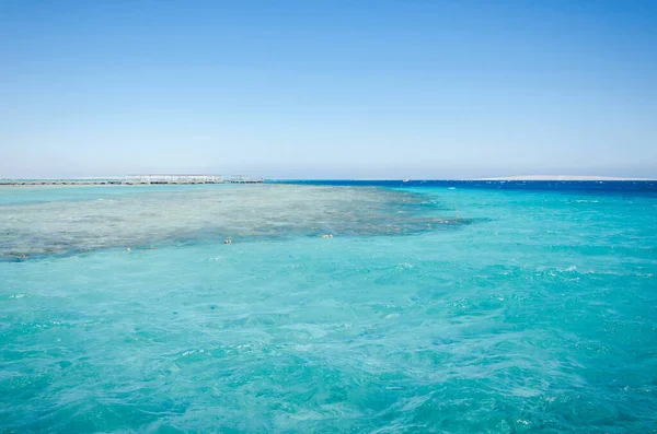 Hermosa Vista Mar Con Cielos Azules Hermosa Vista Mar Con —  Fotos de Stock