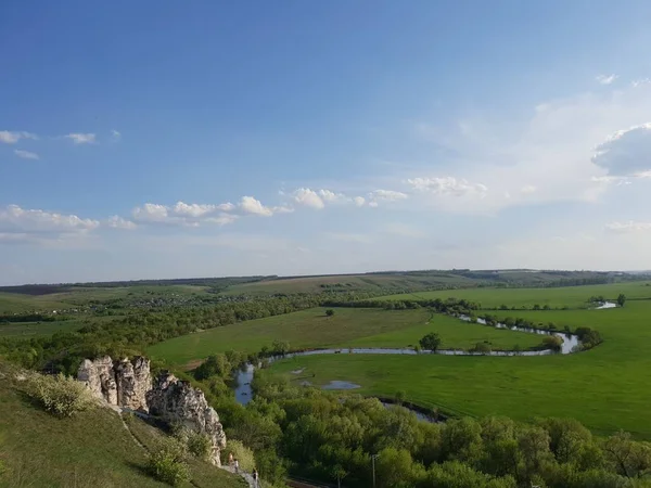 Letní Krajina Pole Řeky — Stock fotografie