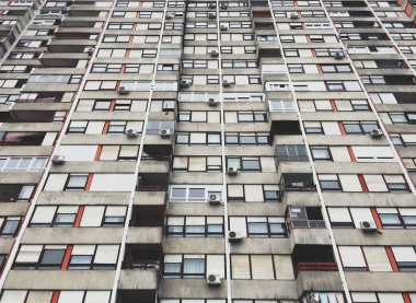 Hırvatistan 'da apartman binasının hasretleri
