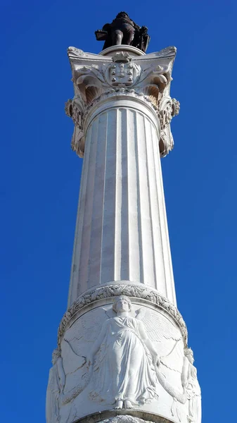 King Peter IV statue, Rossio square, Lisbon, Portugal — Stock Photo, Image