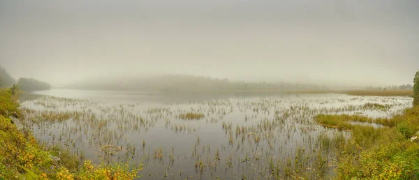 Mountain Lake Panorama — Stock Photo, Image