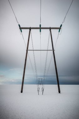 Yüksek gerilimli elektrik hatları İzlanda '.