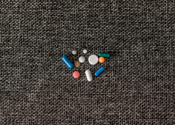 Pillen Witte Achtergrond — Stockfoto