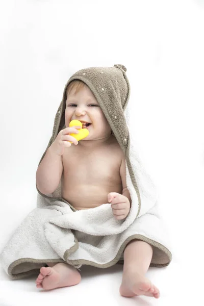 Baño Bebé Con Pato Amarillo —  Fotos de Stock