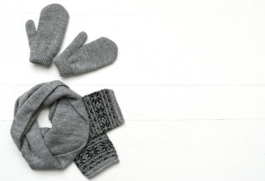 Mittens ve eşarp beyaz güzellik giysi düzenleme ile woo