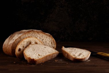 Rustik tarzı taze ev yapımı ekmek