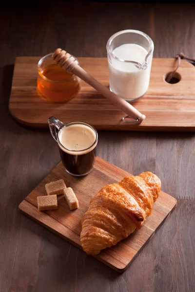 Breakfast Hot Espresso Fresh Croissant — Stock Photo, Image