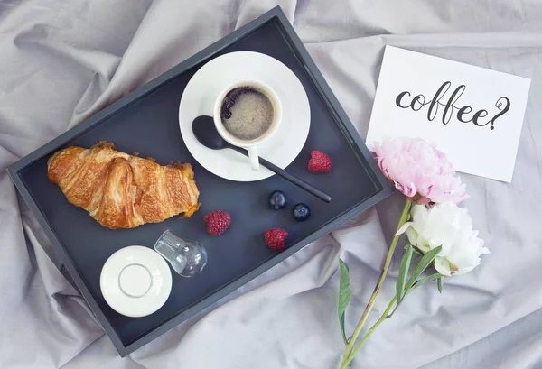 Breakfast Bed Coffee Croissant Milk — Stock Photo, Image