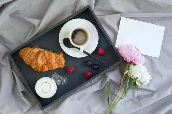 Breakfast Bed Coffee Croissant Milk — Stock Photo, Image