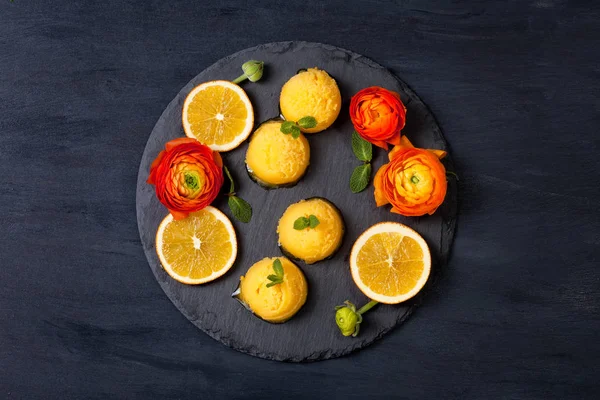 Sorvete Brilhante Com Frutas Suculentas — Fotografia de Stock