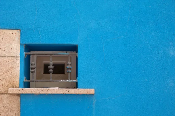Wand Zement Hintergrund Mit Kleinem Fenster — Stockfoto