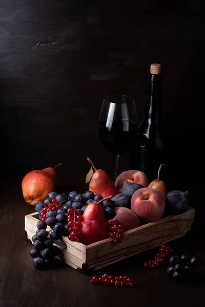 Свіжі Органічні Фрукти Червоне Вино Концепція Органічної Їжі Напоїв — стокове фото