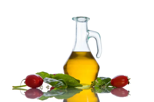 Butelki Oliwą Białym Tle Koncepcja Zdrowej Żywności Ekologicznej — Zdjęcie stockowe