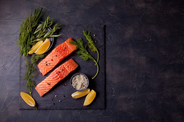 Salmão Orgânico Fresco Pronto Para Cozinhar — Fotografia de Stock