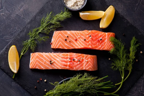 Salmon Organik Segar Siap Untuk Dimasak — Stok Foto