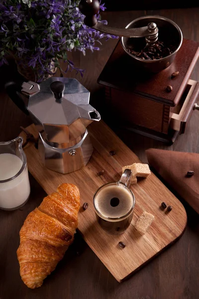 Breakfast Hot Espresso Fresh Croissant — Stock Photo, Image