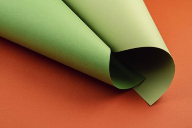 Farklı tonlarda rulo dokuma kağıtların soyut arka planı