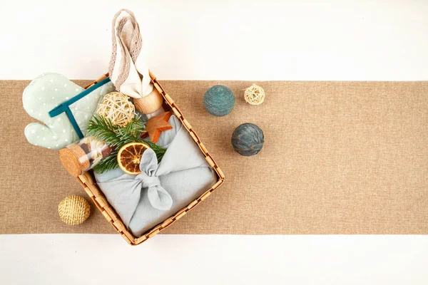 Zero waste home made gifts for Christmas and other holidays. Rustic, reusable, eco friendly packaging without plastic