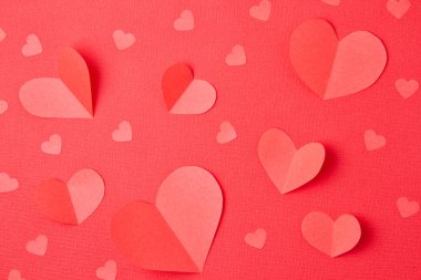 Kâğıt kalpler arka planı. Sevgiler, Sainte Valentine, Anneler Günü, doğum günü tebrik kartları, davetiye, kutlama konsepti