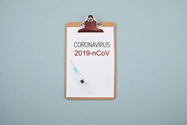 Coronavirus 2019 Ncov Texto Portapapeles Máscara Médica Desechable Equipo Protección —  Fotos de Stock