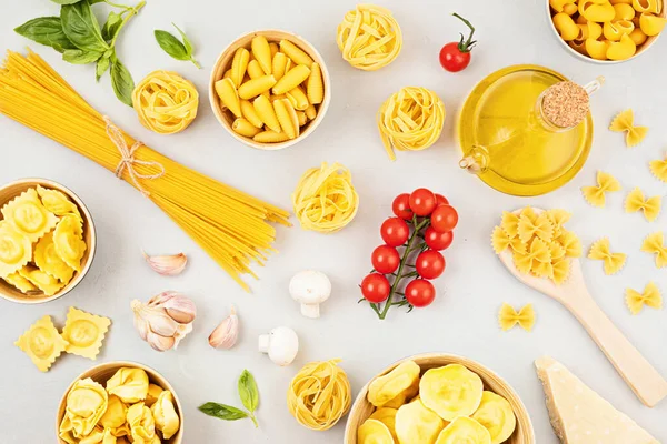 Flat Lay Different Types Traditional Italian Pasta Penne Tagliatelle Fusilli — Stock Photo, Image