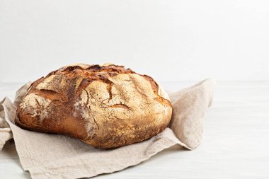 Taze organik ev yapımı ekmek. Sağlıklı beslenme, yerel ev yapımı ekmek tarifleri konsepti satın alma. Boşluğu kopyala