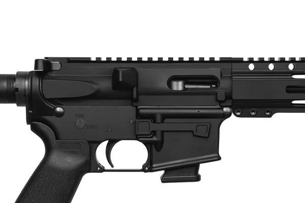 Moderní automatická puška izolované na bílém — Stock fotografie