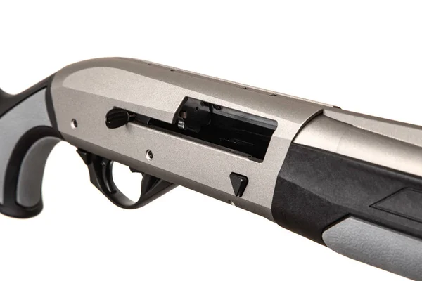 現代の黒銀散弾銃は白地に隔離された。武器 — ストック写真
