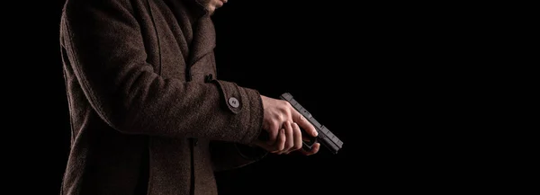 Homme Vêtu Manteau Sombre Tient Une Arme Gardien Sécurité Garde — Photo