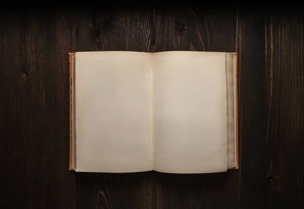 Libro Epoca Aperto Vecchio Tavolo Legno Con Percorso Ritaglio Open — Foto Stock