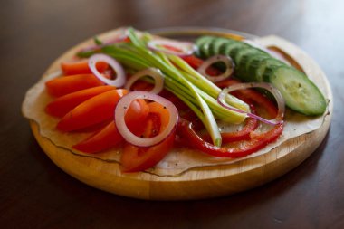 sebze beyaz zemin üzerinde bir dizi.