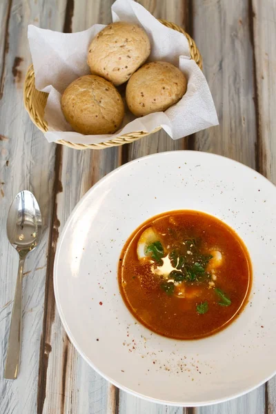 Ukrayna dili veya Rus pancar çorbası çorba ekmek ile