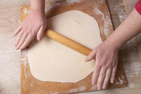 Female Hands Rolling Dough Cutting Board Rolling Pin Cooking Home — Stock Photo, Image