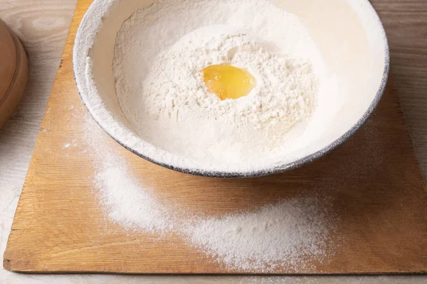 Manos Femeninas Mezclando Masa Cocina Casera — Foto de Stock