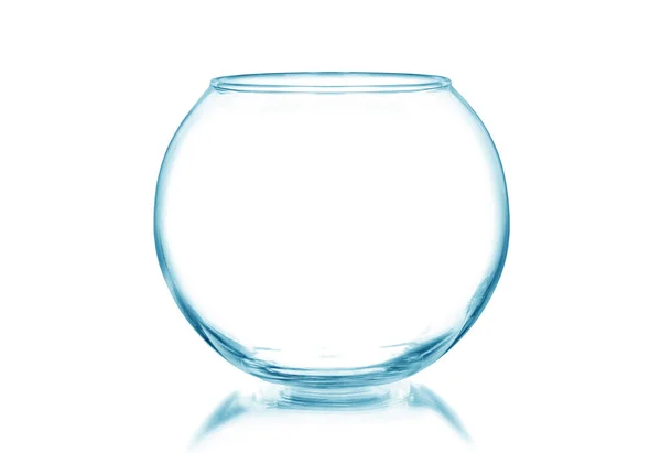 Su, üzerinde beyaz izole olmadan boş fishbowl 