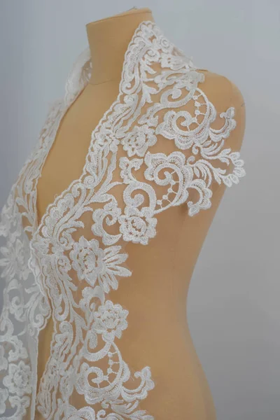 Dentelle blanche photo de stock sur mannequin, mannequin — Photo