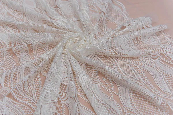 Une Image De Fond De Tissu De Dentelle De Couleur Ivoire Dentelle Blanche Sur Fond Beige Modele De Paisley Romantique Stock Photo