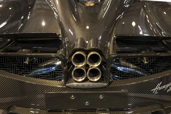 Eski ve yeni arabaların detaylarının toplanması