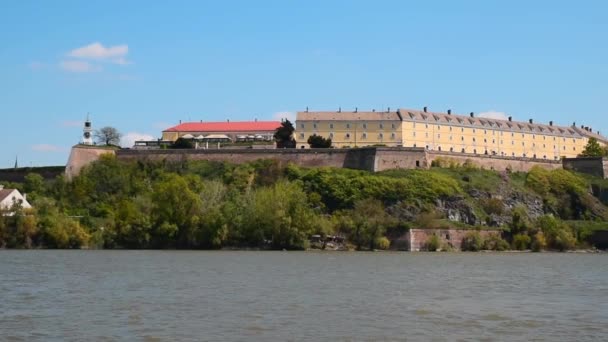 Benteng Petrovaradin Dengan Sungai Danube Novi Sad Serbia Rumah Festival — Stok Video