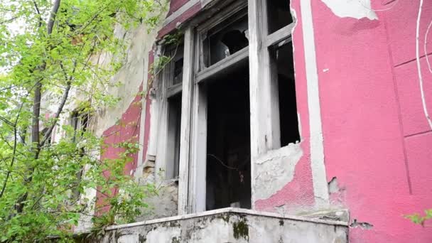 Old Abandoned Ruin Demolished Ruined Villa House Burnt Fire Windows — Stock Video