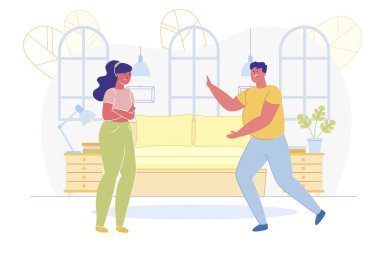 Kızgın çift bağırarak birbirlerini suçluyor.