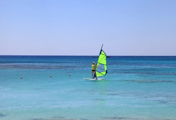 Windsurfer in Crete island, Greece — Stock Photo, Image