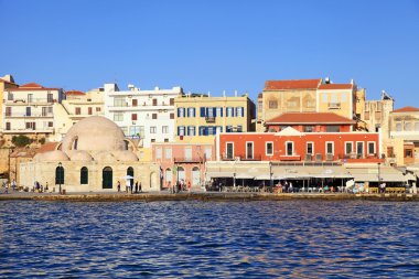 Chania Venedik Limanı tarihi evleriyle, Crete, Yunanistan