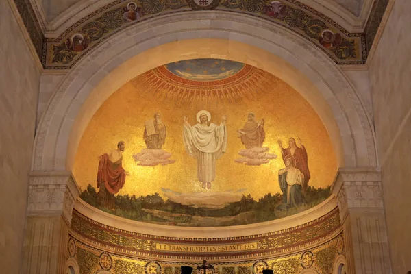 Фреска в церкві Преображення Господнього, Гора Табор, Сполучені Штати Америки — стокове фото