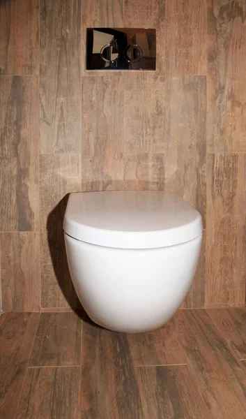 White toilet bowl in a modern bathroom — Stock Photo, Image