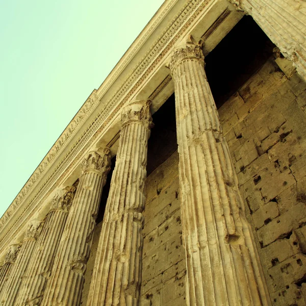 Antike säulen in rom, italien. — Stockfoto