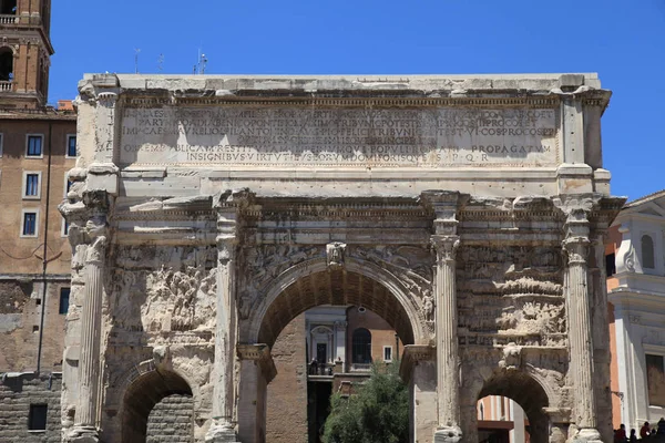 Arco Triunfal de Mármore de Sétimo Severo, Fórum Romano, Roma — Fotografia de Stock